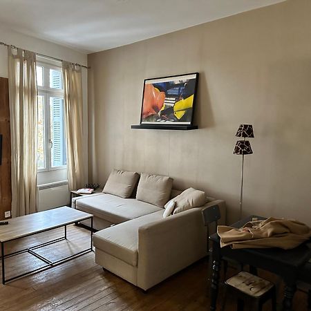 Standing Apartment T2 Near The Train Station And Tours Eksteriør bilde