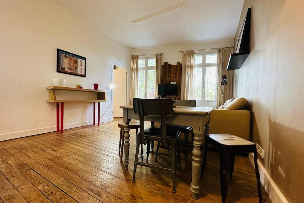 Standing Apartment T2 Near The Train Station And Tours Eksteriør bilde